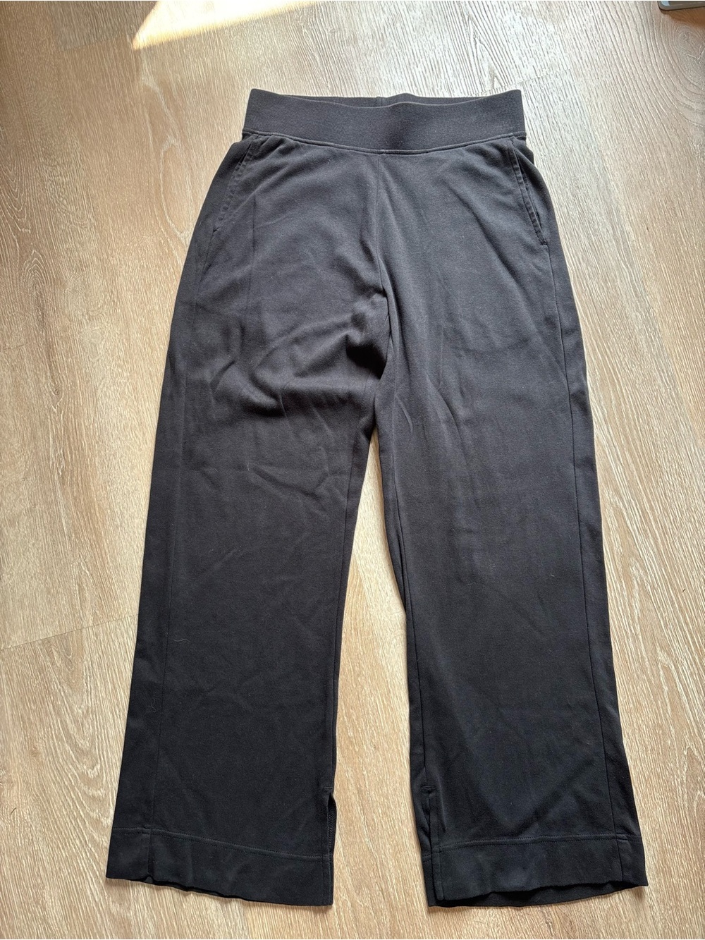 Pact Airplane 100% Organic Cotton Wide Leg Cropped Sweatpants Black Women Medium - Picture 2 of 3